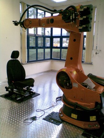 Impianto di collaudo robotizzato
